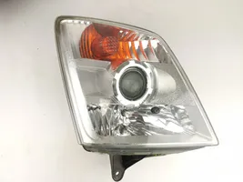 Isuzu Pick Up Lampa przednia 8973886692