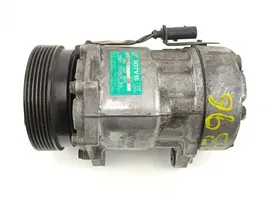 Ford Galaxy Ilmastointilaitteen kompressorin pumppu (A/C) 7M3820803