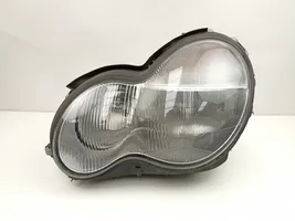 Mercedes-Benz CLK AMG A208 C208 Lampa przednia A2038202359