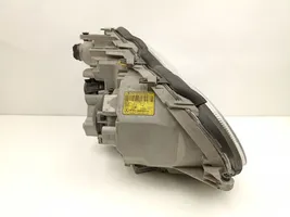 Mercedes-Benz CLK AMG A208 C208 Lampa przednia A2038202359