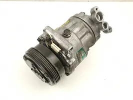 Renault Clio II Ilmastointilaitteen kompressorin pumppu (A/C) 8200037058