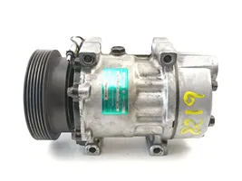 Renault Laguna I Compressore aria condizionata (A/C) (pompa) 7700111036