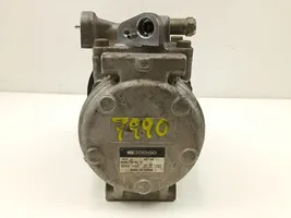 Toyota Carina T190 Ilmastointilaitteen kompressorin pumppu (A/C) 883202B300