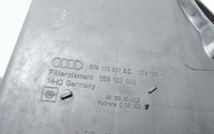 Audi A6 S6 C5 4B Boîtier de filtre à air 078133837