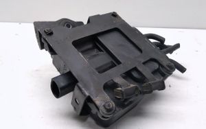 Volkswagen Golf V Central locking vacuum pump 1K0906279B