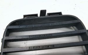 BMW 3 E36 Maskownica / Grill / Atrapa górna chłodnicy 8122238