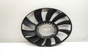 Volkswagen PASSAT B5.5 Hélice moteur ventilateur 058121301E