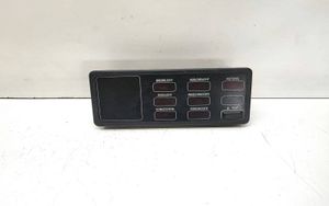 BMW 3 E30 Monitor / wyświetlacz / ekran 1368956