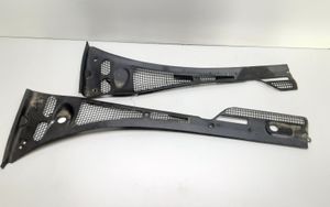 BMW 5 E34 Rivestimento del tergicristallo 1946126