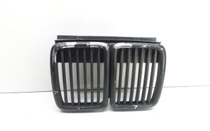 BMW 3 E30 Atrapa chłodnicy / Grill 1884350