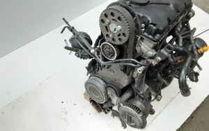 Volkswagen PASSAT B5.5 Moottori 038103373R