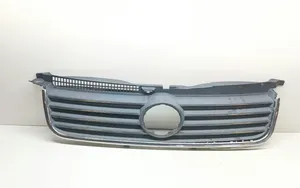 Volkswagen PASSAT B5.5 Griglia superiore del radiatore paraurti anteriore 3B0853562