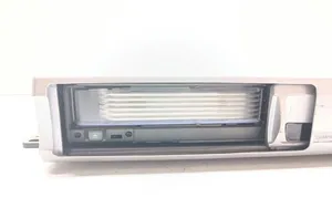 Honda CR-V CD/DVD-vaihdin CHAS624