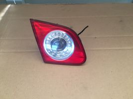 Volkswagen PASSAT B6 Lampy tylnej klapy bagażnika 3C5945093D