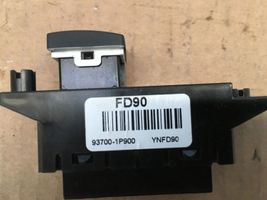 KIA Venga Central locking switch button 937001P900