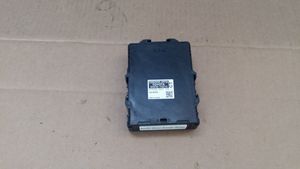 Lexus CT 200H Pavarų dėžės valdymo blokas 8953576010