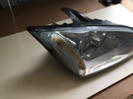 Ford Focus Lampa przednia 0374D