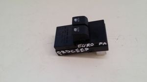 KIA Pro Cee'd I Electric window control switch 807B02001292