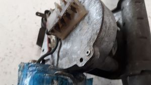 Opel Kadett E Motor y varillaje del limpiaparabrisas delantero 90181118