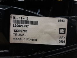 Opel Astra J Galinis žibintas dangtyje 13399796