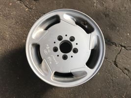 Mercedes-Benz C W202 R15-alumiinivanne 2024010802