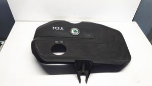 Skoda Fabia Mk1 (6Y) Couvercle cache moteur 038103925EQ