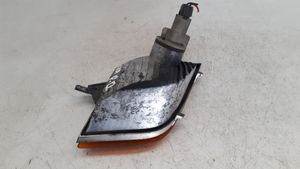 Nissan Micra Indicatore di direzione anteriore 89027936