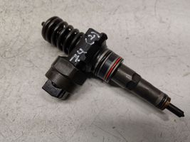 Volkswagen Bora Injecteur de carburant 038130073J