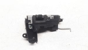 Opel Zafira B Front door lock 13220369