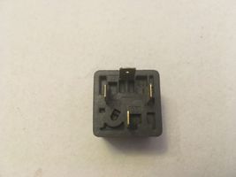 Toyota Avensis T220 Other relay 9008087005