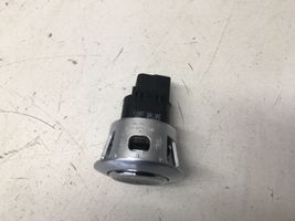 Ford Grand C-MAX Bouton poussoir de démarrage du moteur AM5T11572AA