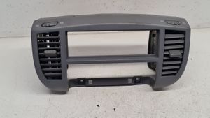 Nissan Micra Griglia di ventilazione centrale cruscotto 68260AX600