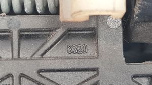 Citroen C1 Poignée extérieure de porte avant 8320