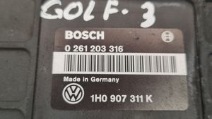 Volkswagen Golf III Sterownik / Moduł ECU 1H0907311K