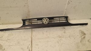 Volkswagen Golf III Grille calandre supérieure de pare-chocs avant 1H6853653