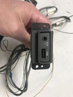 KIA Rio Connettore plug in USB 1G200X5