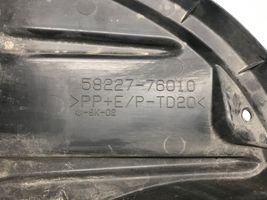 Lexus CT 200H Aizmugurējā bufera apakšas aizsargs 5822776010