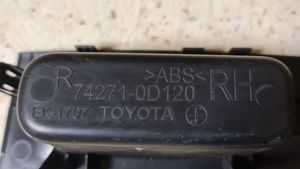 Toyota Yaris Inne elementy wykończeniowe drzwi tylnych 742710D120