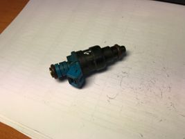 Volkswagen Golf III Injecteur de carburant 037906031AD