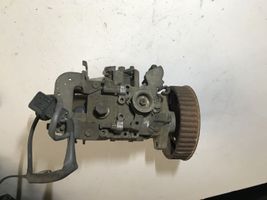 Mitsubishi L300, Cosmos Polttoaineen ruiskutuksen suurpainepumppu MD306842