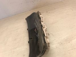 Subaru Impreza I Speedometer (instrument cluster) 831001E810