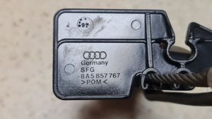 Audi A4 S4 B5 8D Boucle de ceinture de sécurité arrière centrale 8A5857767