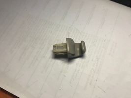 Toyota Corolla E110 Clip/gancio/supporto per aletta parasole 