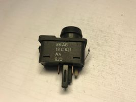Ford Escort Przycisk / Przełącznik ogrzewania szyby przedniej / czołowej 86AG18C621AA