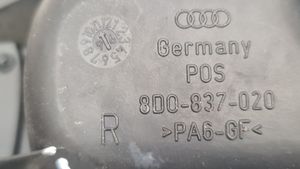 Audi A4 S4 B5 8D Klamka wewnętrzna drzwi przednich 8D0837020