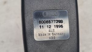 Audi A4 S4 B5 8D Fibbia della cintura di sicurezza centrale (posteriore) 8D0857739B