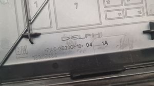 Opel Meriva B Skrzynka bezpieczników / Komplet 13246937