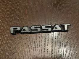 Volkswagen PASSAT B2 Ražotāja plāksnīte / modeļa burti 321853687BE