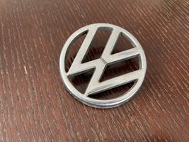 Volkswagen Golf I Logo, emblème de fabricant 861853605A