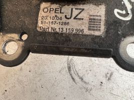 Opel Astra H Mocowanie / Uchwyt skrzyni biegów 13125629